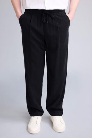 DeFacto Yumuşak Dokulu Relax Fit Siyah Pantolon G8149AX26SMBK81