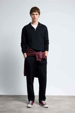 DeFacto Pamuklu Dik Yaka Yarım Fermuarlı Sweatshirt F9323AX26SPBK81