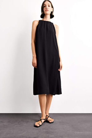 Krinkıl Kumaş Kolsuz Midi Elbise