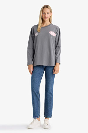 Loose Fit Bisiklet Yaka Sırt Baskılı Uzun Kollu Tişört