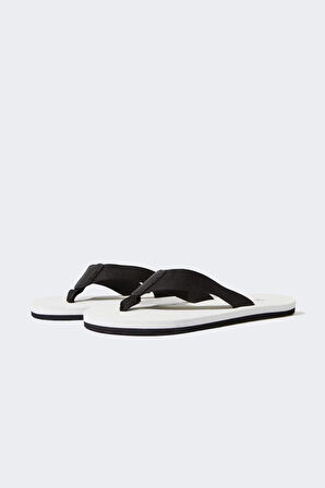 Kadın Düz Taban Parmak Arası Terlik