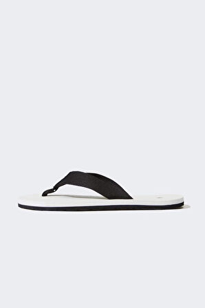 Kadın Düz Taban Parmak Arası Terlik