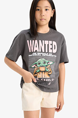 Kız Çocuk Star Wars-Mandalorian Relax Fit Bisiklet Yaka Kısa Kollu Tişört