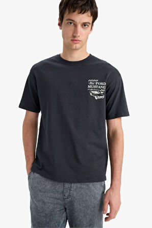 DeFacto %100 Pamuk Ford Motor Company Boxy Fit Bisiklet Yaka Sırt Baskılı Kısa Kollu Tişört F4232AX25SMAR138