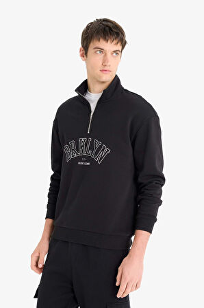 Boxy Fit Dik Yaka Fermuarlı Baskılı Sweatshirt