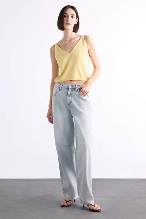 DeFacto V Yaka Crop Askılı Bluz F7499AX25SMYL501