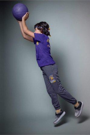 DeFacto NBA Los Angeles Lakers Kalın Kumaş Pantolon Erkek Çocuk G7623A826SPAR148