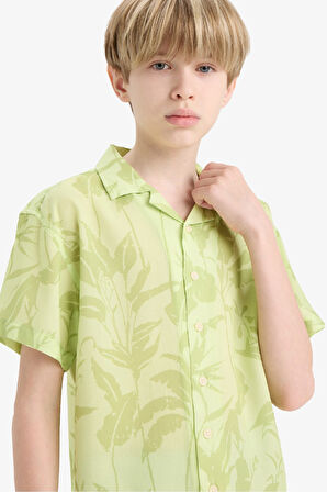 DeFacto Erkek Çocuk Oversize Geniş Kalıp Polo Yaka Desenli Viskon Kısa Kollu Gömlek F5673A825HSGN404