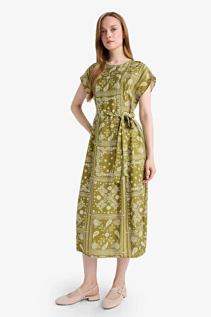 A Kesim Yuvarlak Yaka Kısa Kollu Elbise