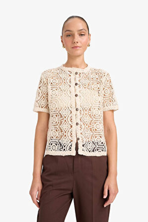 Regular Fit Bisiklet Yaka Brode Kısa Kollu Hırka