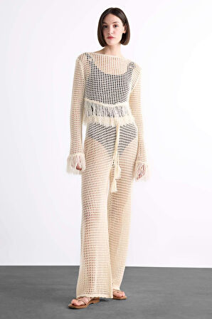 Kayık Yaka Püskül Detaylı Uzun Kollu Kroşe Plaj Üstü