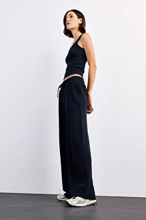 Relax Fit Normal Bel Düz Paça Modal Pantolon