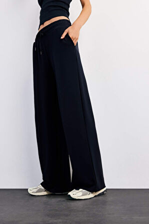 Relax Fit Normal Bel Düz Paça Modal Pantolon