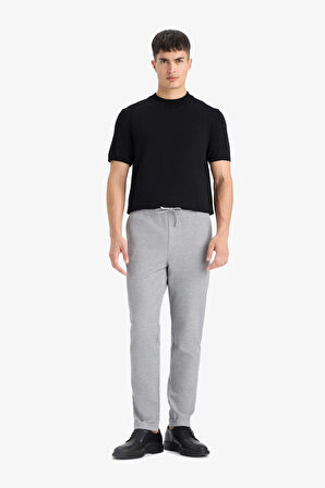 Standart Fit Bisiklet Yaka Triko Kısa Kollu Tişört