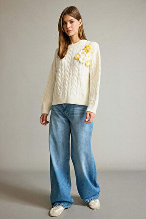 Bisiklet Yaka Çiçekli Triko Kazak