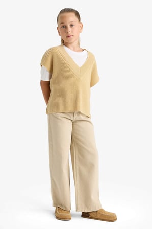 DeFacto Oversize Geniş Kalıp V Yaka Triko Süveter Kız Çocuk F2625A825AUBN300