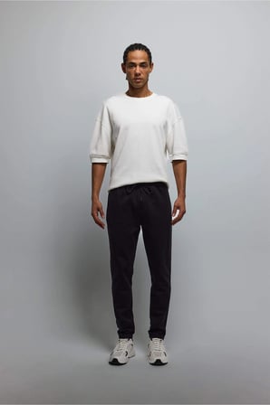 Defacto S3309AZBK81 Siyah Slim Fit Sporcu İnce Jogger Eşofman Altı Dar Kesim Fermuarlı Basic Standart Paça