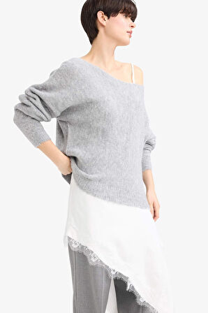 Regular Fit V Yaka Saten Kolsuz Bluz