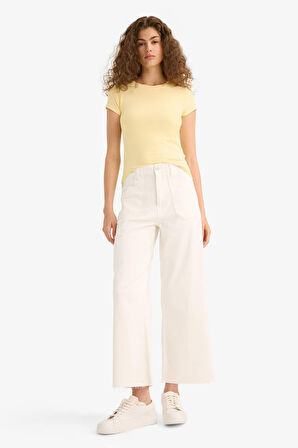 Slim Fit Dar Kesim Bisiklet Yaka Basic Düz Kısa Kollu Tişört