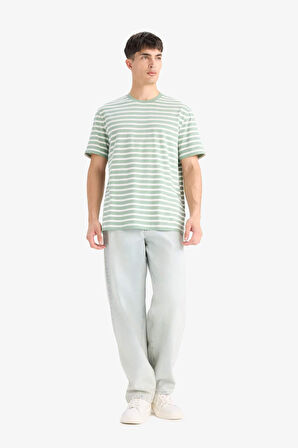 DeFacto %100 Pamuk Regular Fit Bisiklet Yaka Kısa Kollu Çizgili Tişört E2637AX25SMGN1265