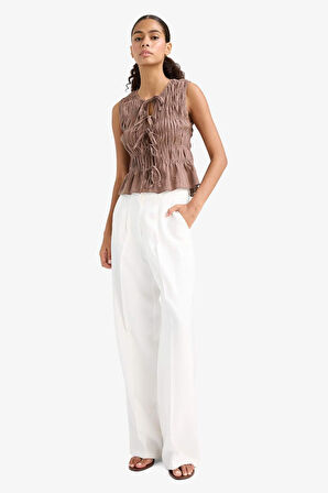 Slim Fit Dar Kesim Bisiklet Yaka Bağlamalı Dokulu Kolsuz Bluz