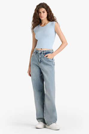 Fitted Yuvarlakt Yaka Basic Düz Kısa Kollu Beyaz Tişört