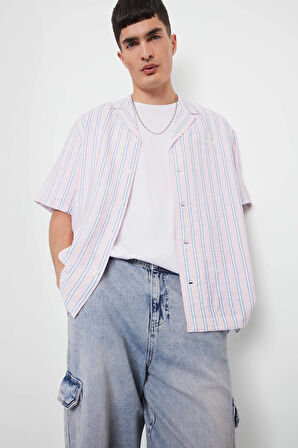 Relax Fit Apaş Yaka Baskılı Dokuma Kısa Kollu Gömlek