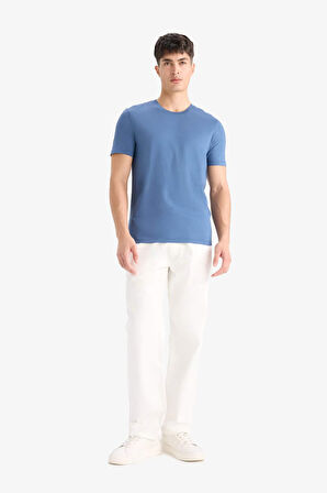 DeFacto Slim Fit Dar Kesim Bisiklet Yaka Esnek Kumaş Kısa Kollu Tişört E2635AX25SMIN233