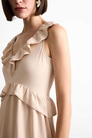 V Yaka Volanlı Asimetrik Kolsuz Midi Elbise