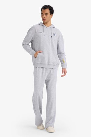 DeFacto Pamuklu Boxy Fıt Kapüşonlu Sweatshirt F8656AX26SPGR389