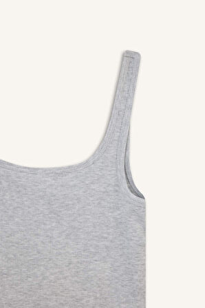 Slim Fit Dar Kesim Basic Düz Yuvarlak Yaka Fitilli Kaşkorse Atlet