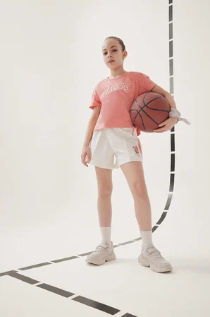 DeFacto %100 Pamuk NBA Los Angeles Lakers Loose Fit Bisiklet Yaka Kısa Kollu Tişört Kız Çocuk E7633A825HSOG606