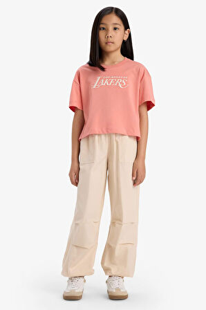 DeFacto Kız Çocuk NBA Los Angeles Lakers Loose Fit Bisiklet Yaka Kısa Kollu Tişört E7633A825HSOG606