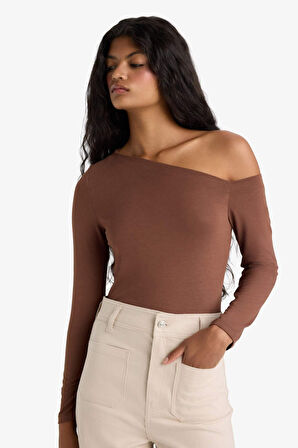 Slim Fit Dar Kesim Tek Omuzlu Uzun Kollu Tişört