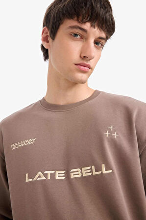Boxy Fit Bisiklet Yaka Baskılı Sweatshirt