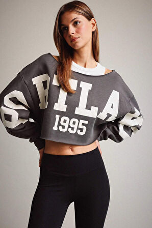 Kayık Yaka Sweatshirt