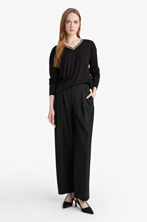 Regular Fit V Yaka Uzun Kollu Tişört