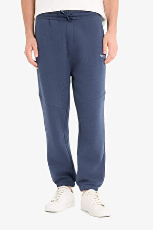 Regular Fit Beli Bağcıklı İçi Yumuşak Tüylü Paçası Lastikli Baskılı Fermuar Cepli Eşofman Altı