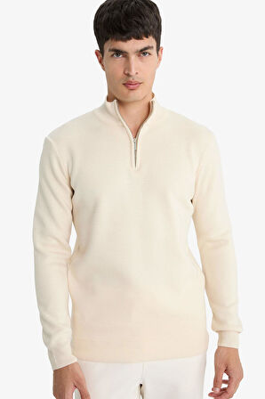 Standart Fit Yarım Fermuarlı Triko Kazak