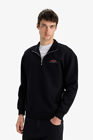 House Of The Dragon Boxy Fit Dik Yaka Fermuarlı Sırt Baskılı Sweatshirt