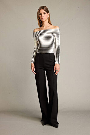 Omzu Açık Çizgili Uzun Kollu Bluz