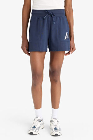 DeFactoFit NBA Los Angeles Lakers Standart Fit Sporcu Kısa Paça Şort E3626AX25SMNV94