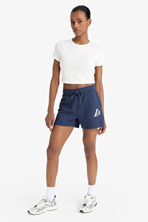 DeFactoFit NBA Los Angeles Lakers Standart Fit Sporcu Kısa Paça Şort E3626AX25SMNV94