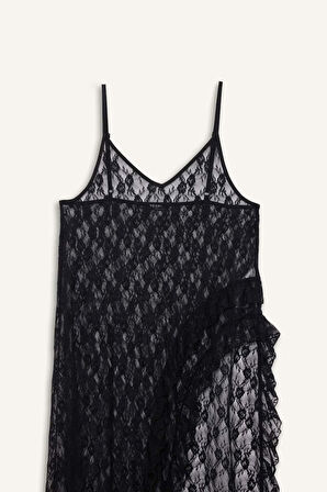 A Kesim V Yaka Dantel Askılı Maxi Elbise