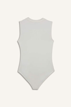 Slim Fit Dar Kesim Yarım Balıkçı Yaka Kolsuz Çıtçıtlı Body