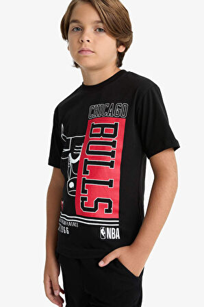 Erkek Çocuk NBA Chicago Bulls Bisiklet Yaka Kısa Kollu Tişört