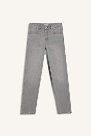 Straight Fit Düz Paça Jean Pantolon