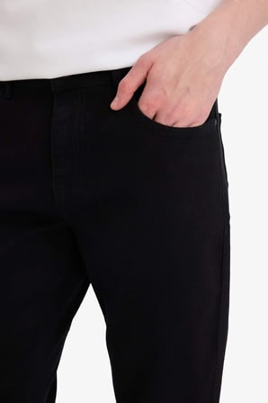 DeFacto Sergio Regular Fit Jean Pantolon E6111AX26SPNM40