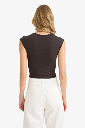 Fitted Bisiklet Yaka Kısa Kollu Tişört