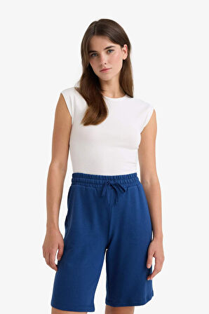 Regular Fit Normal Bel Düz Paça Bermuda Şort